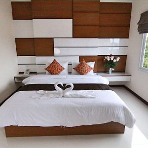 Ttt Hotel