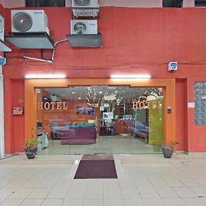 Oyo 90732 New Hotel 33